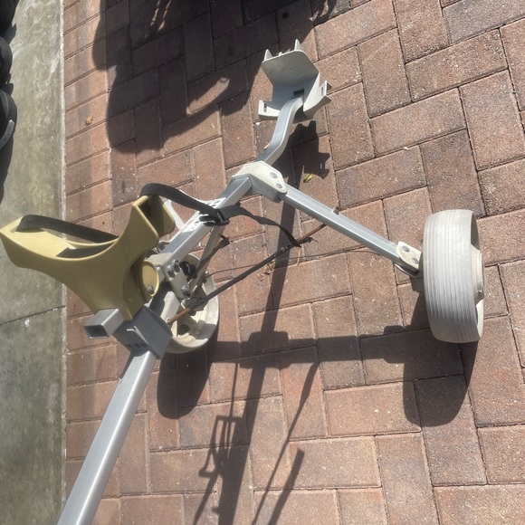 Golf Bag Cart Push And Pull 
2 wheeler - Picture 2 of 10